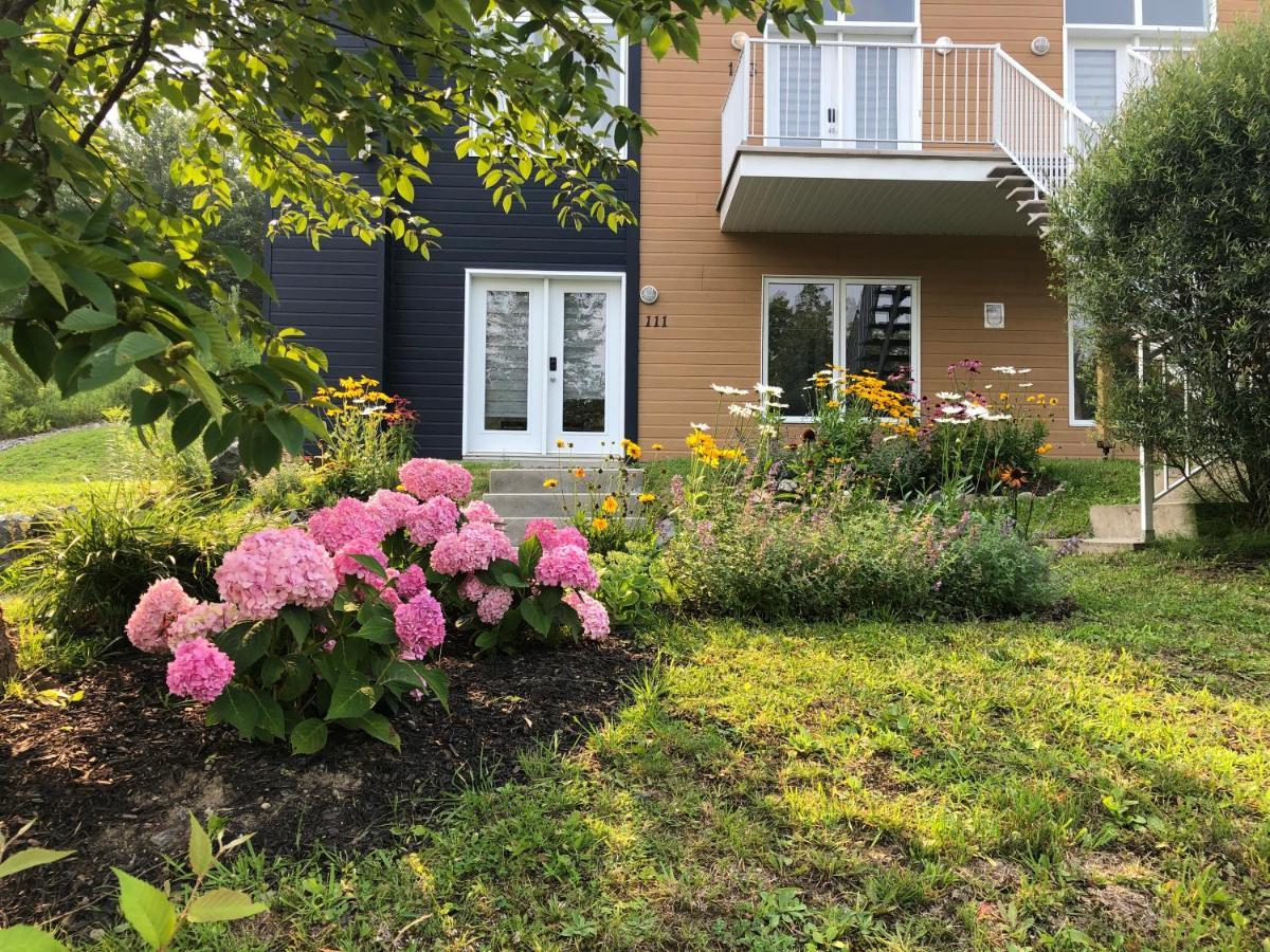 Detente Orford 111 Condo/Chalet Exterior photo